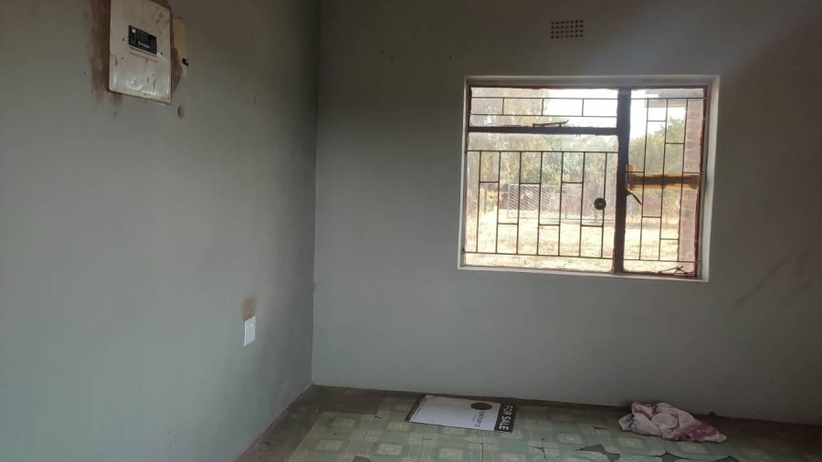 6 Bedroom Property for Sale in Swartruggens North West